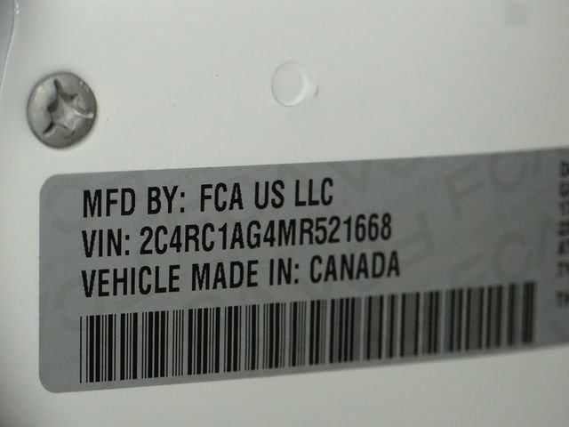 Used 2021 Chrysler Voyager L FWD image 19
