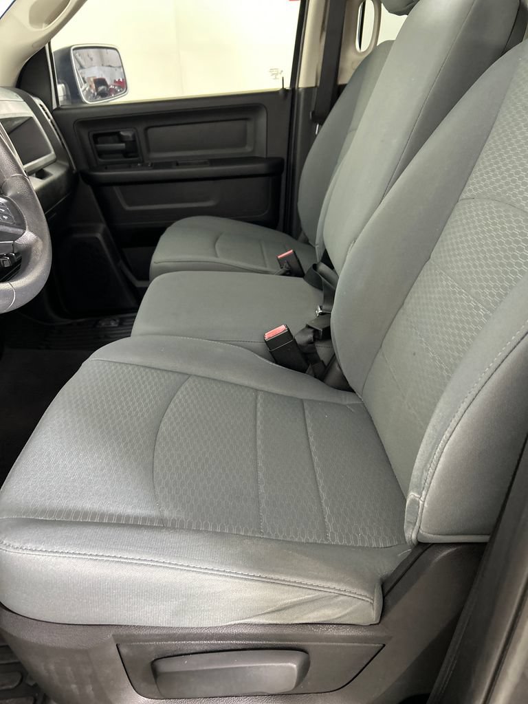 Used 2019 RAM 1500 Express AWD/4WD image 14