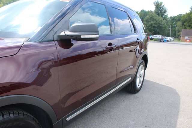 Used 2019 Ford Explorer XLT w/ Equipment Group 202A FWD image 43