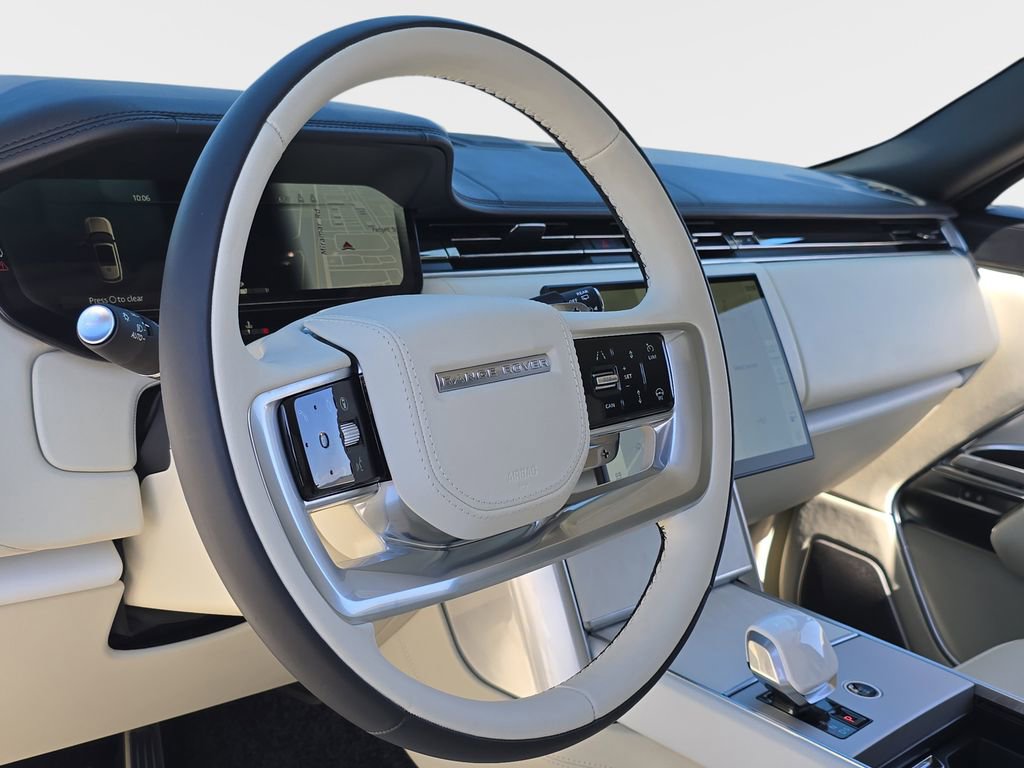 New 2025 Land Rover Range Rover SV image 16
