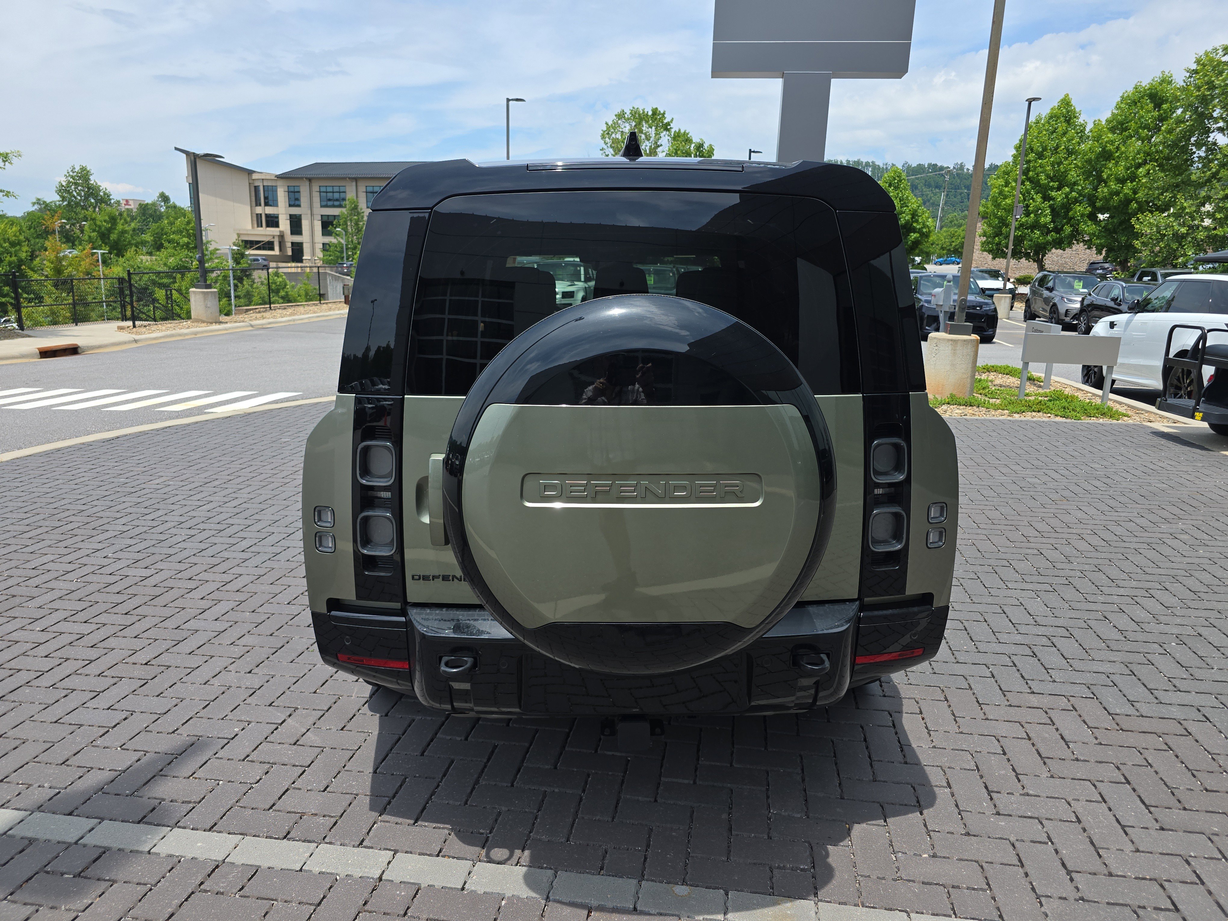 Certified 2024 Land Rover Defender 130 X AWD/4WD image 6