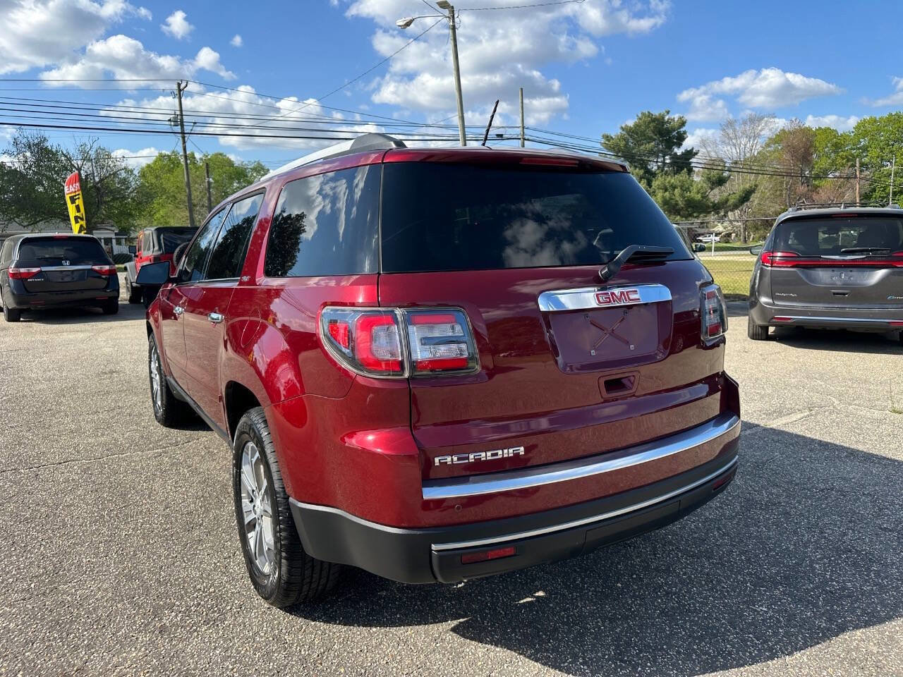 Used 2015 GMC Acadia SLT image 19