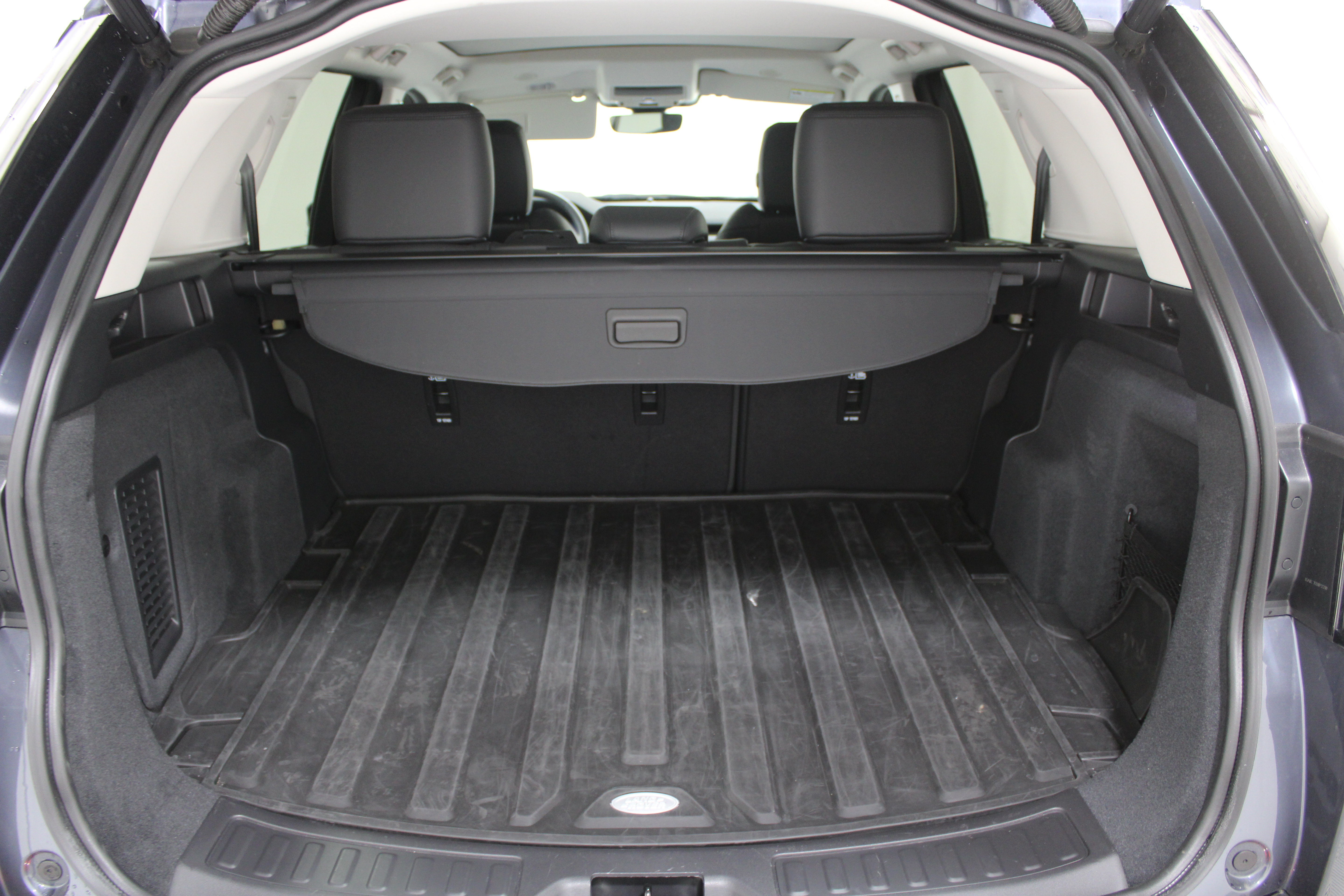 Used 2025 Land Rover Discovery Sport S AWD/4WD image 30