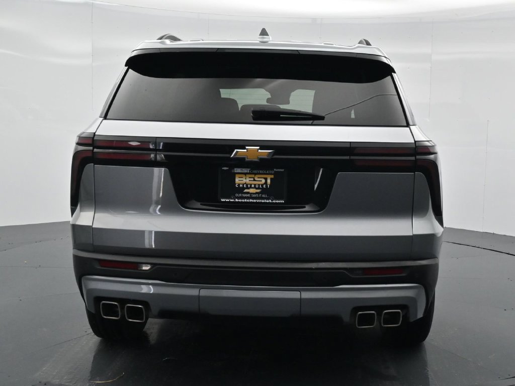 Used 2024 Chevrolet Traverse LT FWD image 6