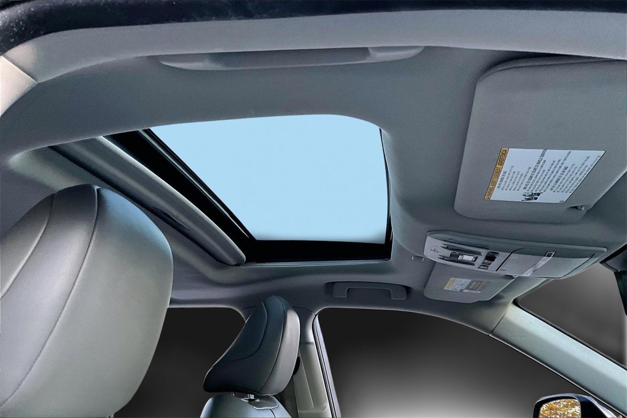 Used 2022 Toyota Highlander XLE image 15