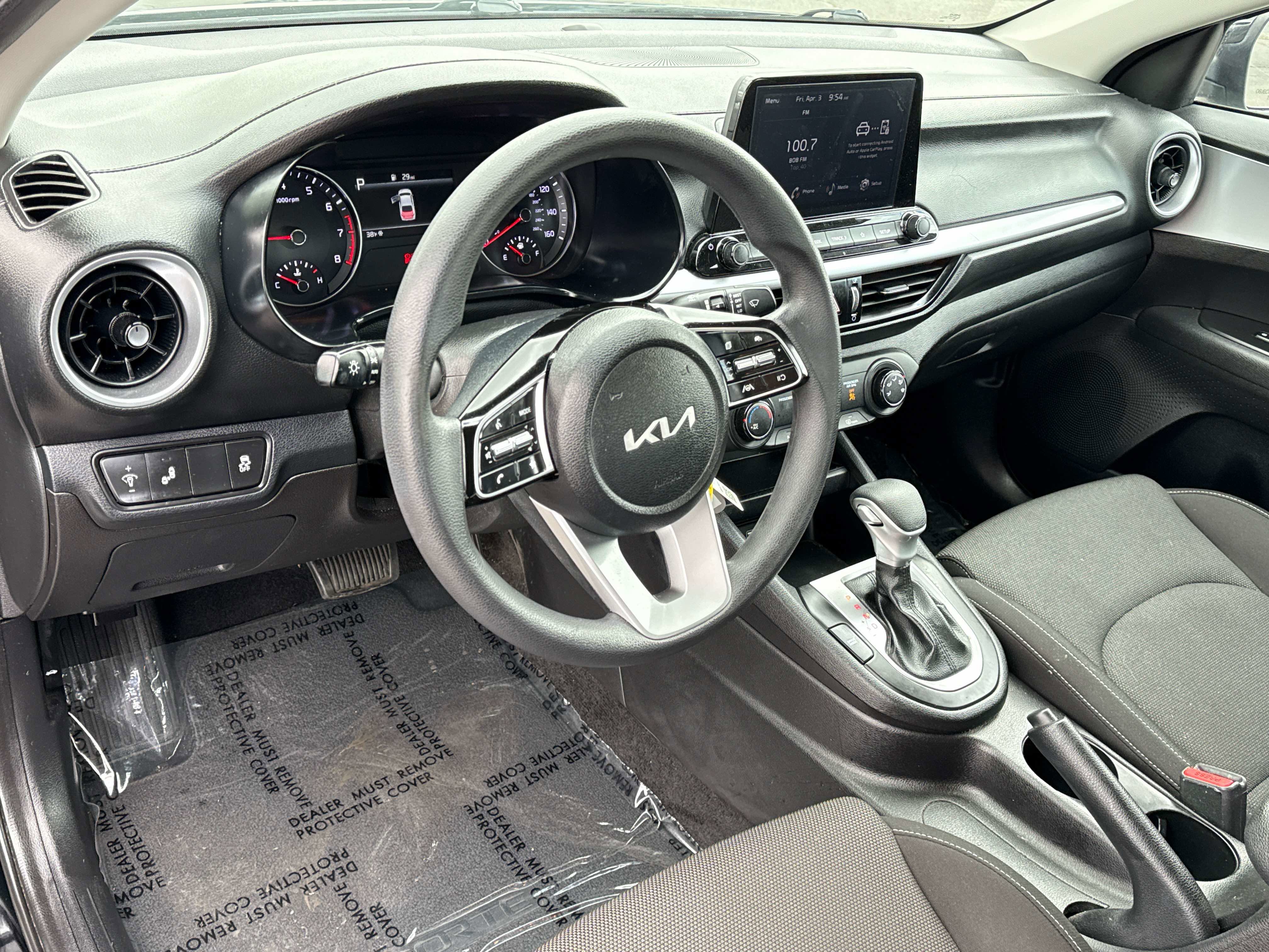 Used 2023 Kia Forte LXS w/ LXS Technology Package FWD image 9