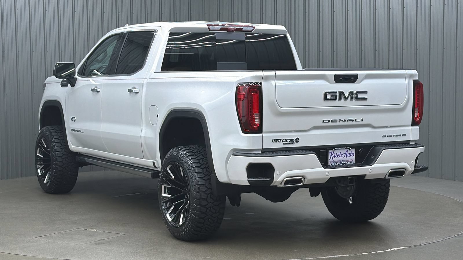 Used 2025 GMC Sierra 1500 Denali Ultimate AWD/4WD image 3
