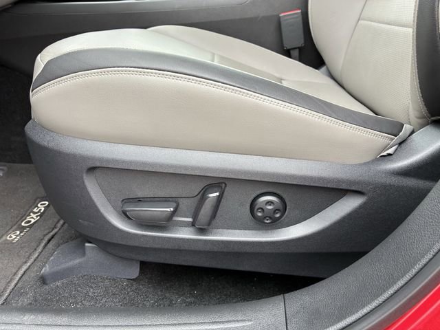 Used 2024 INFINITI QX50 Sensory w/ Accent Package image 10