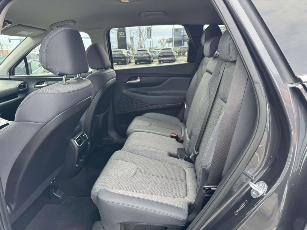 Used 2023 Hyundai Santa Fe SE image 12