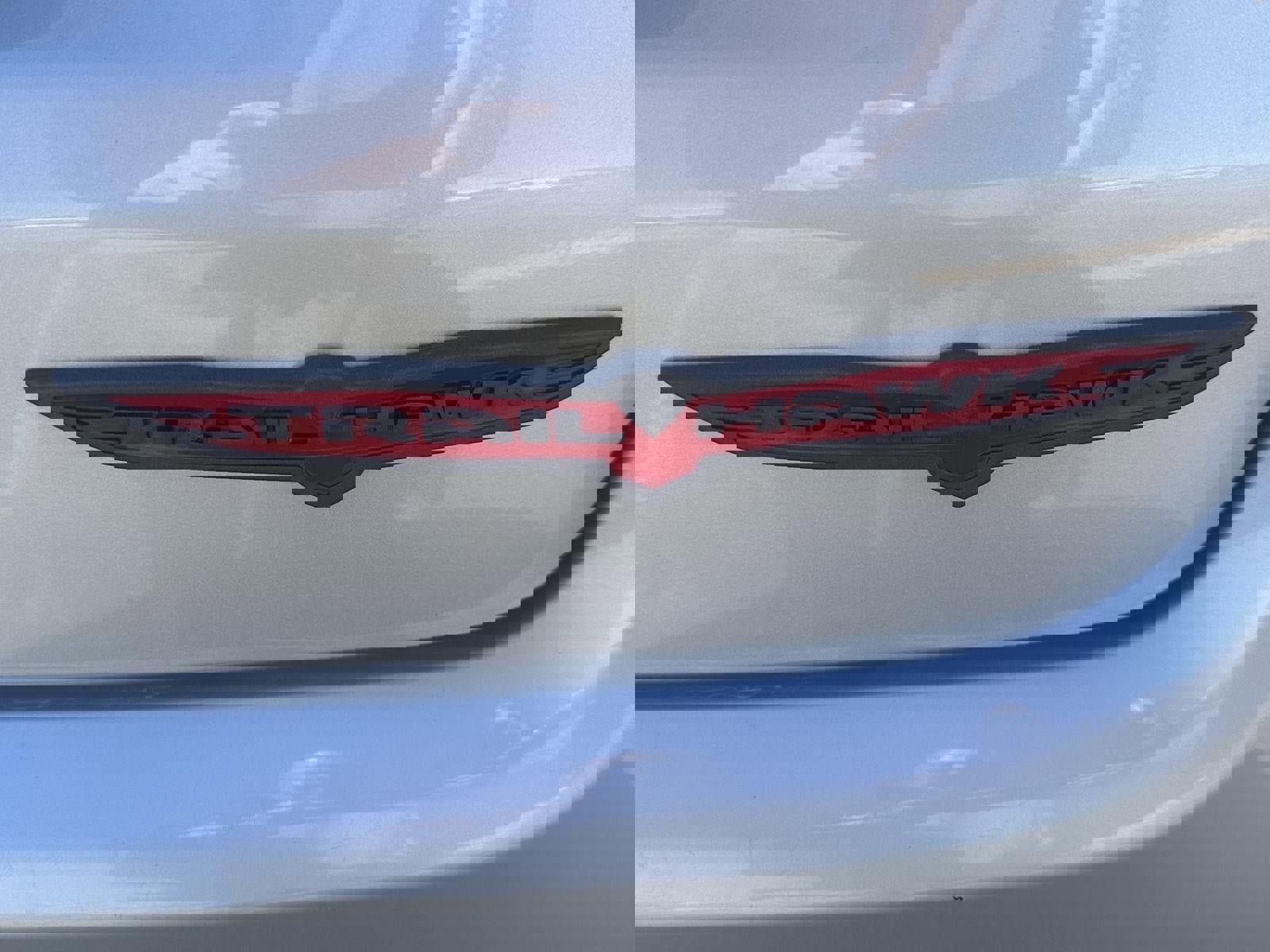 Used 2025 Jeep Compass Trailhawk image 10