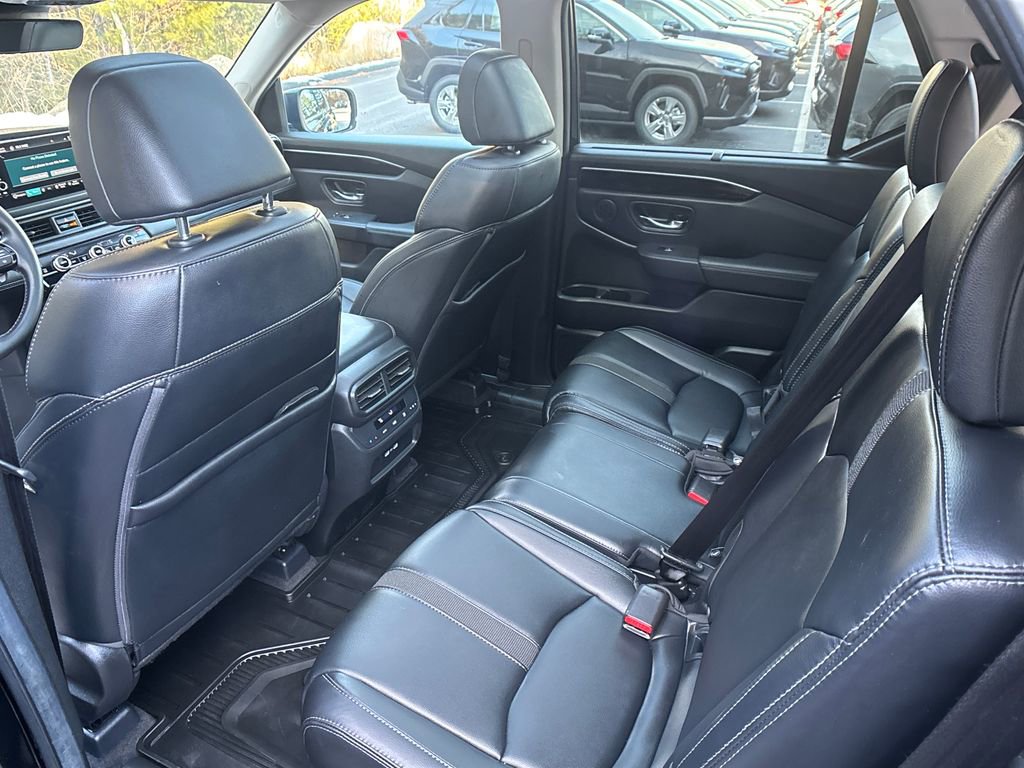 Used 2023 Honda Pilot Touring image 23
