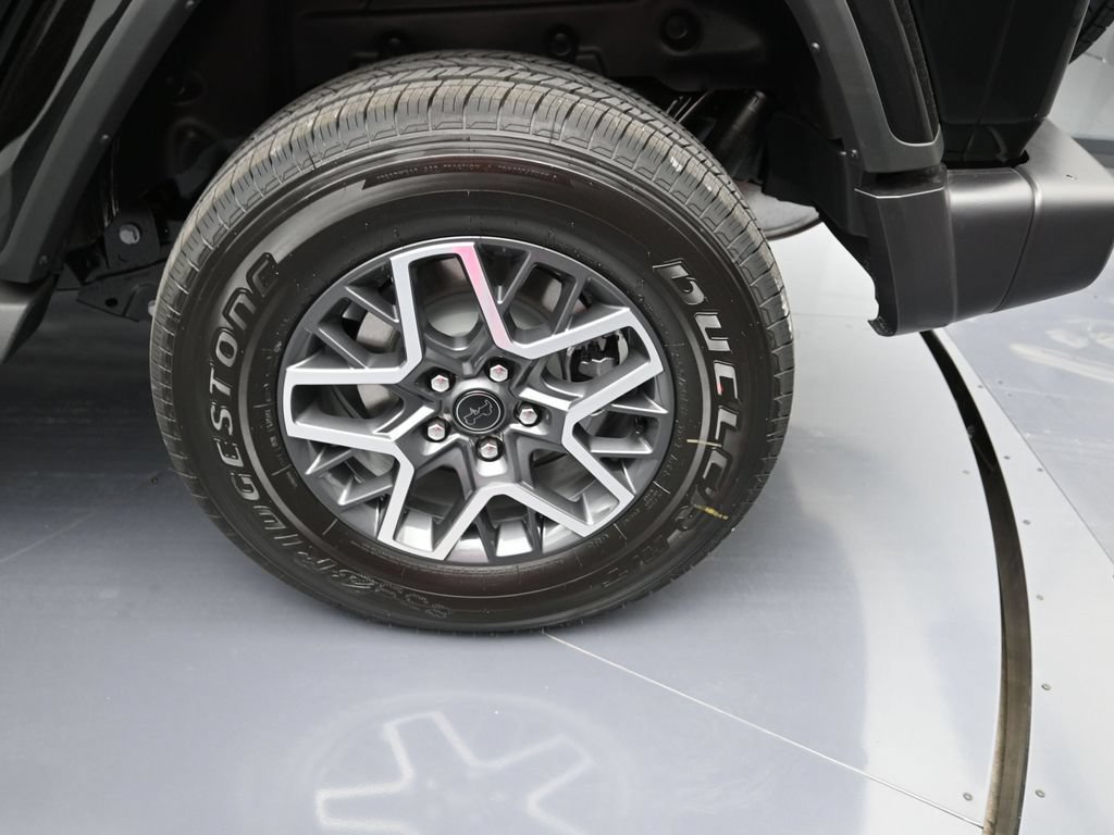New 2026 Jeep Wrangler Unlimited Sahara AWD/4WD image 9
