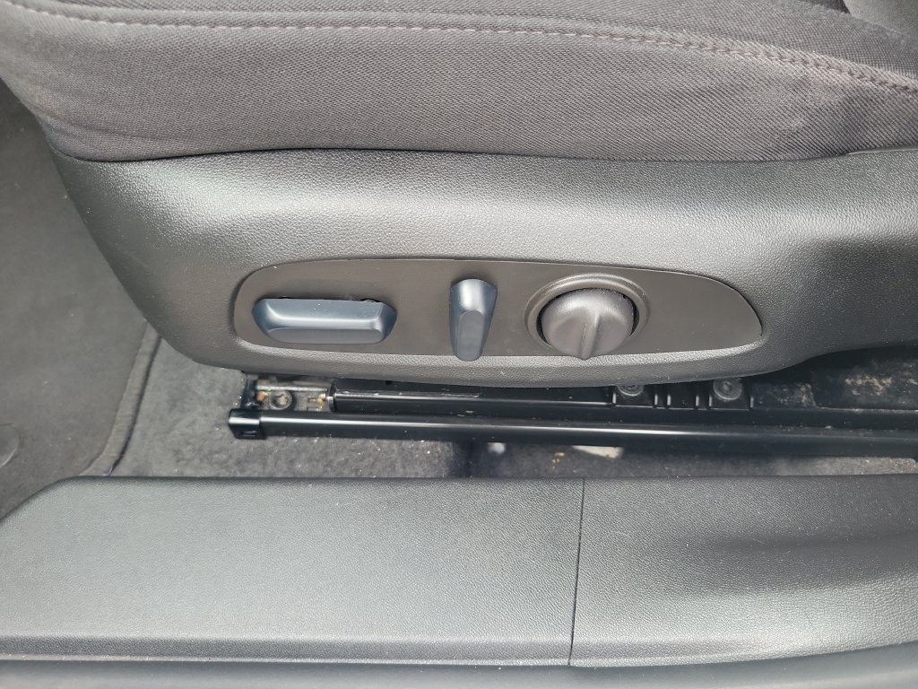 Used 2024 Chevrolet Malibu LT FWD image 18