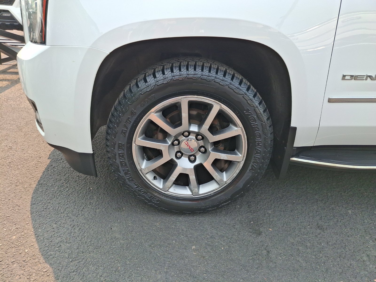Used 2019 GMC Yukon Denali AWD/4WD image 26