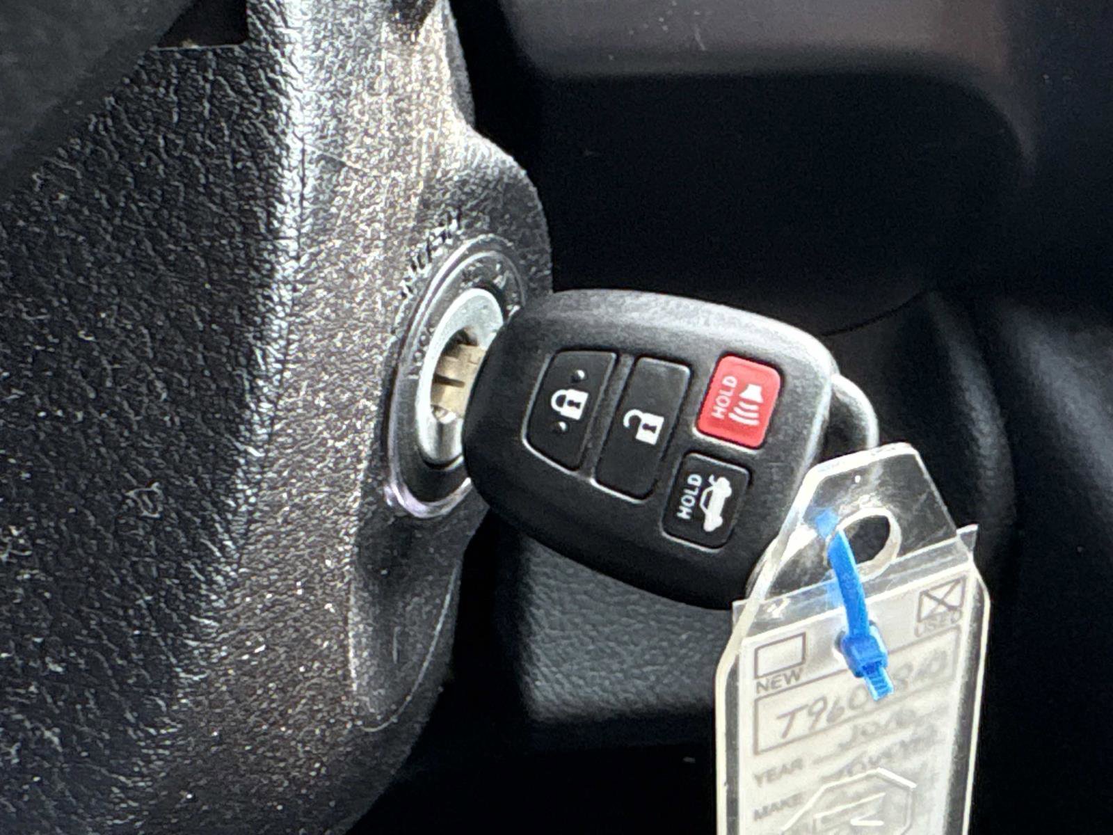 Used 2016 Toyota Camry SE image 37