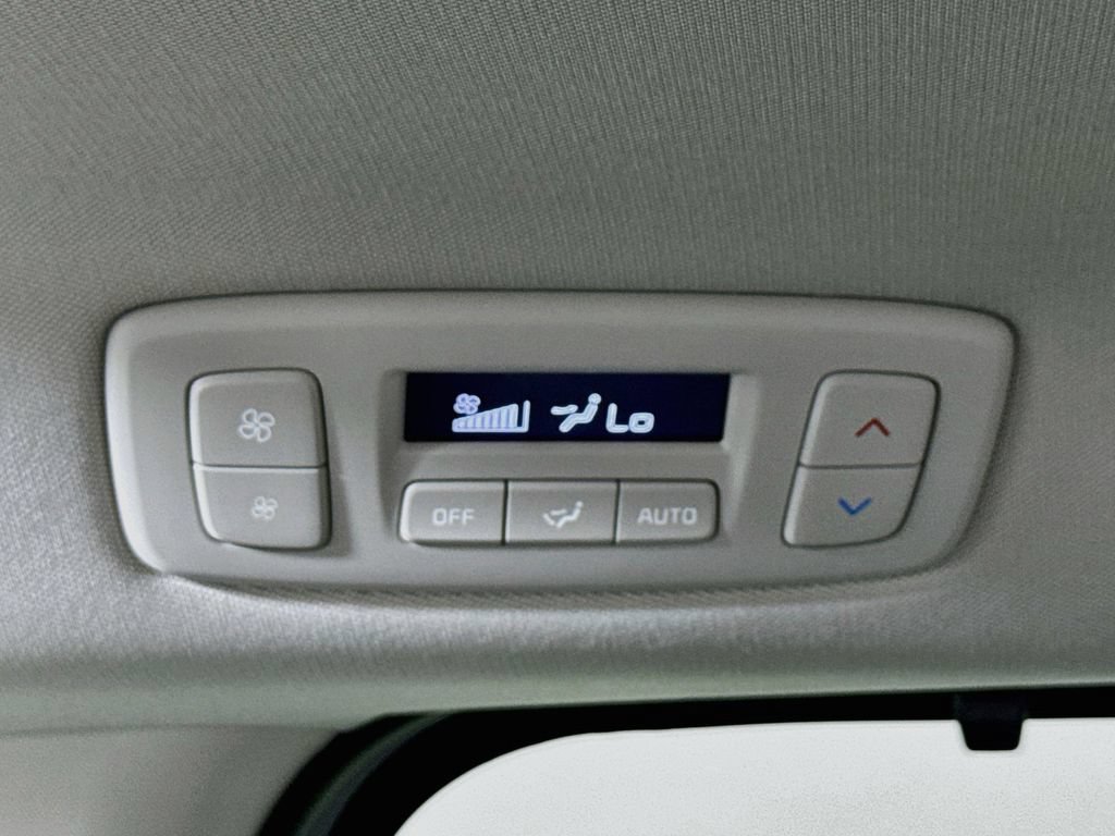 Used 2025 Kia Carnival SX Prestige FWD image 32