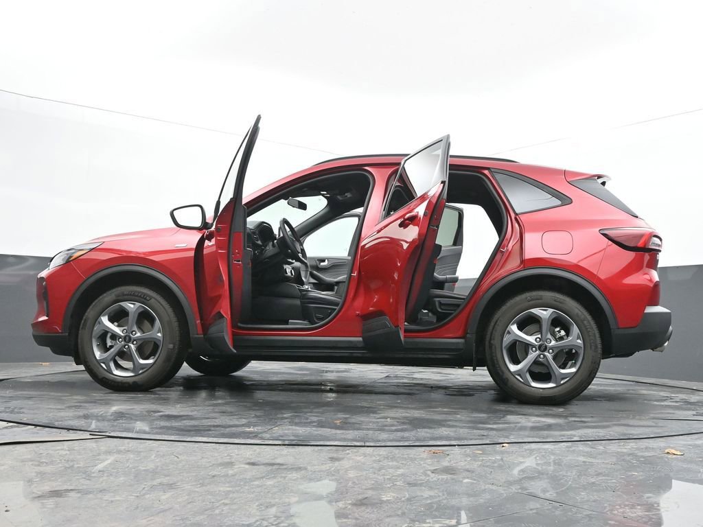 Used 2025 Ford Escape ST-Line w/ Cold Weather Package image 53