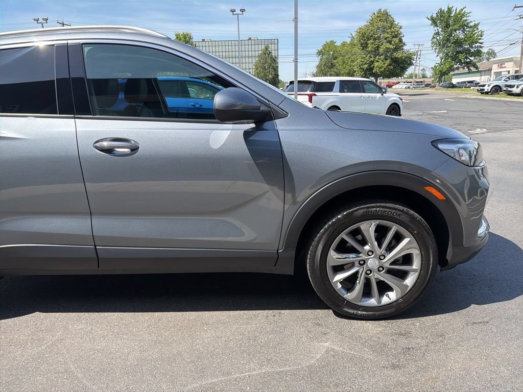 Used 2022 Buick Encore GX Essence w/ Experience Buick Package AWD/4WD image 6