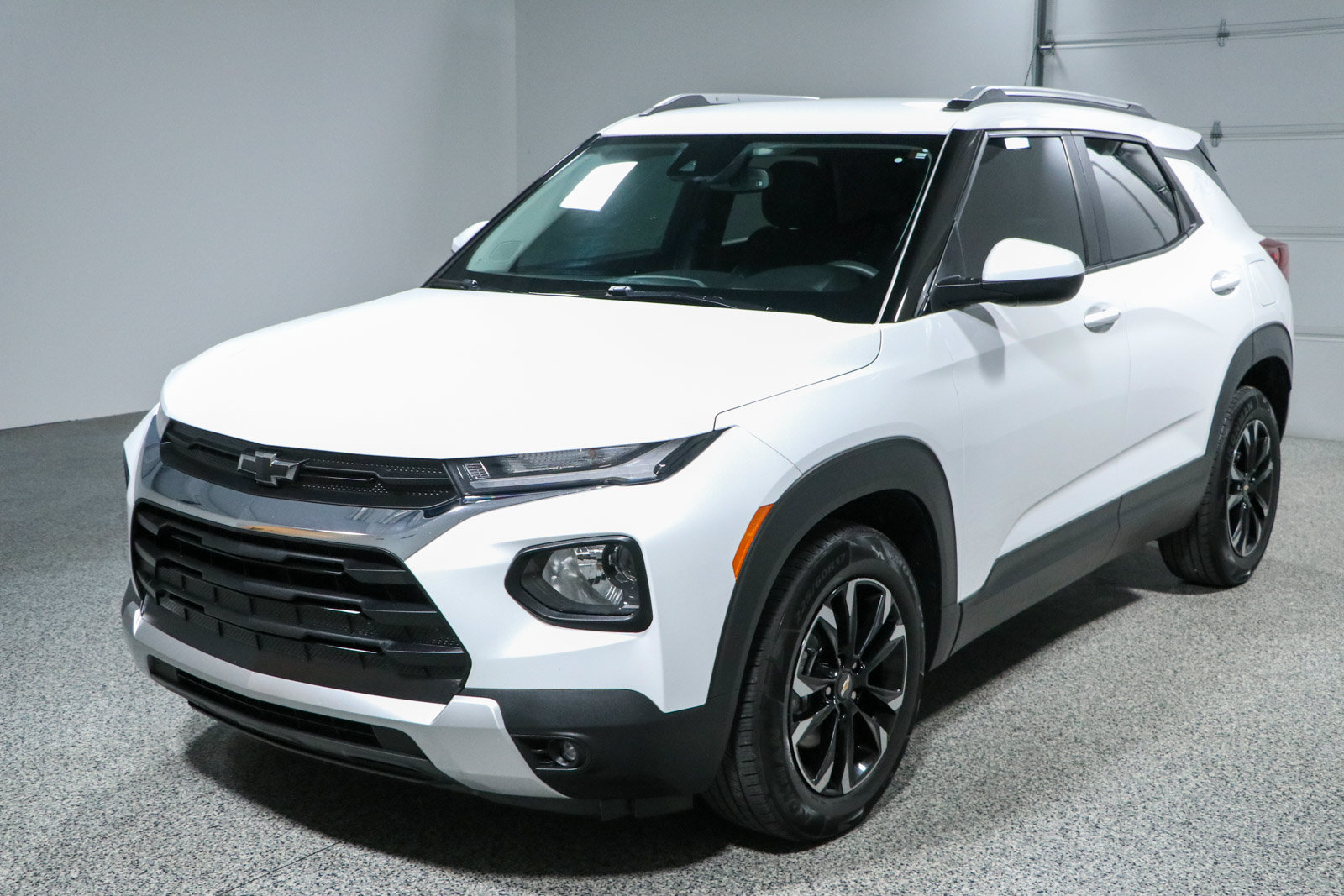 Used 2023 Chevrolet TrailBlazer LT w/ Convenience Package FWD image 30