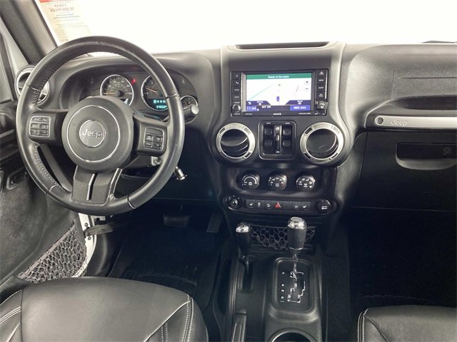 Used 2018 Jeep Wrangler Unlimited Sahara w/ Connectivity Group image 13