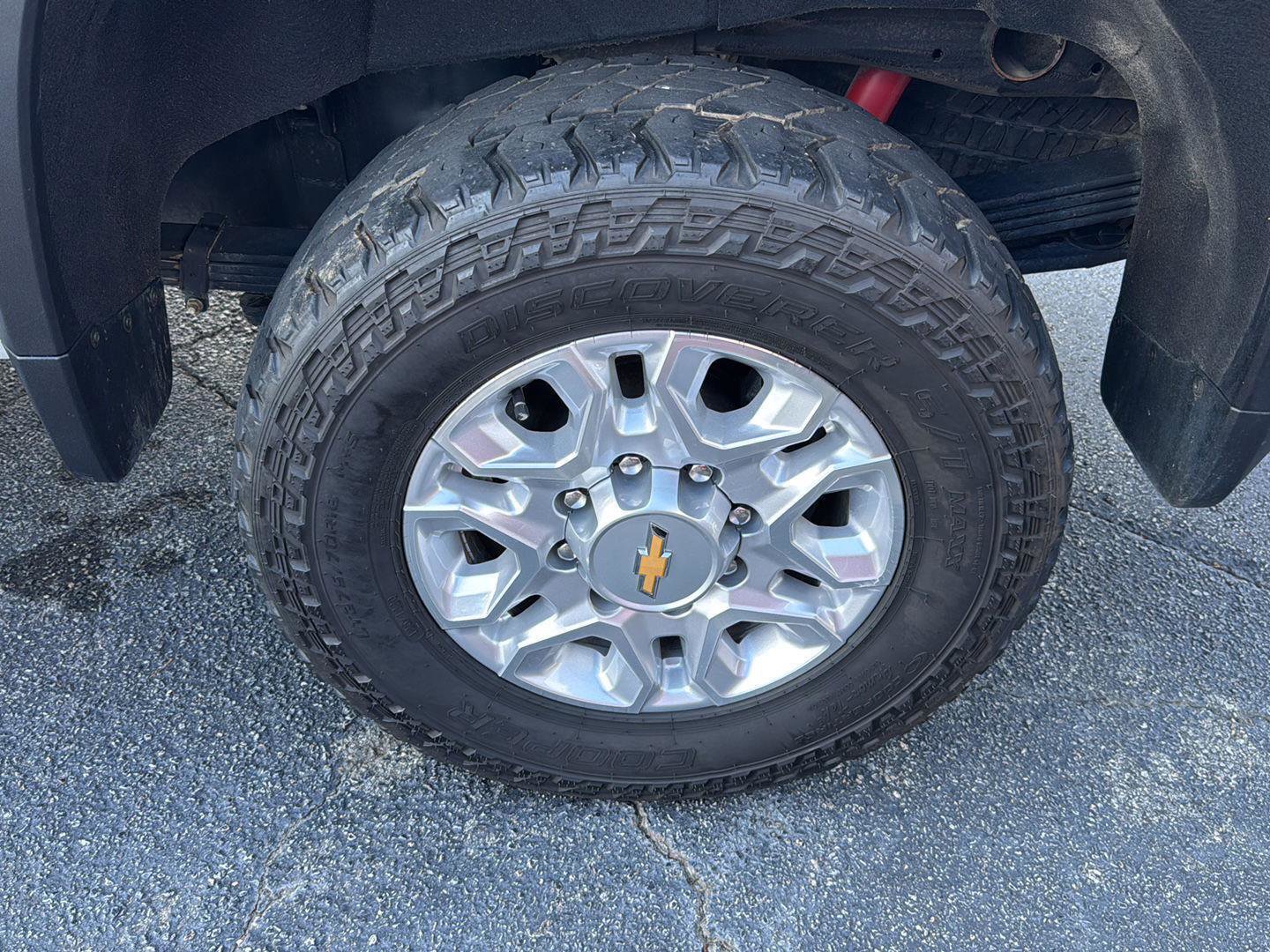 Used 2025 Chevrolet Silverado 2500 LT image 35