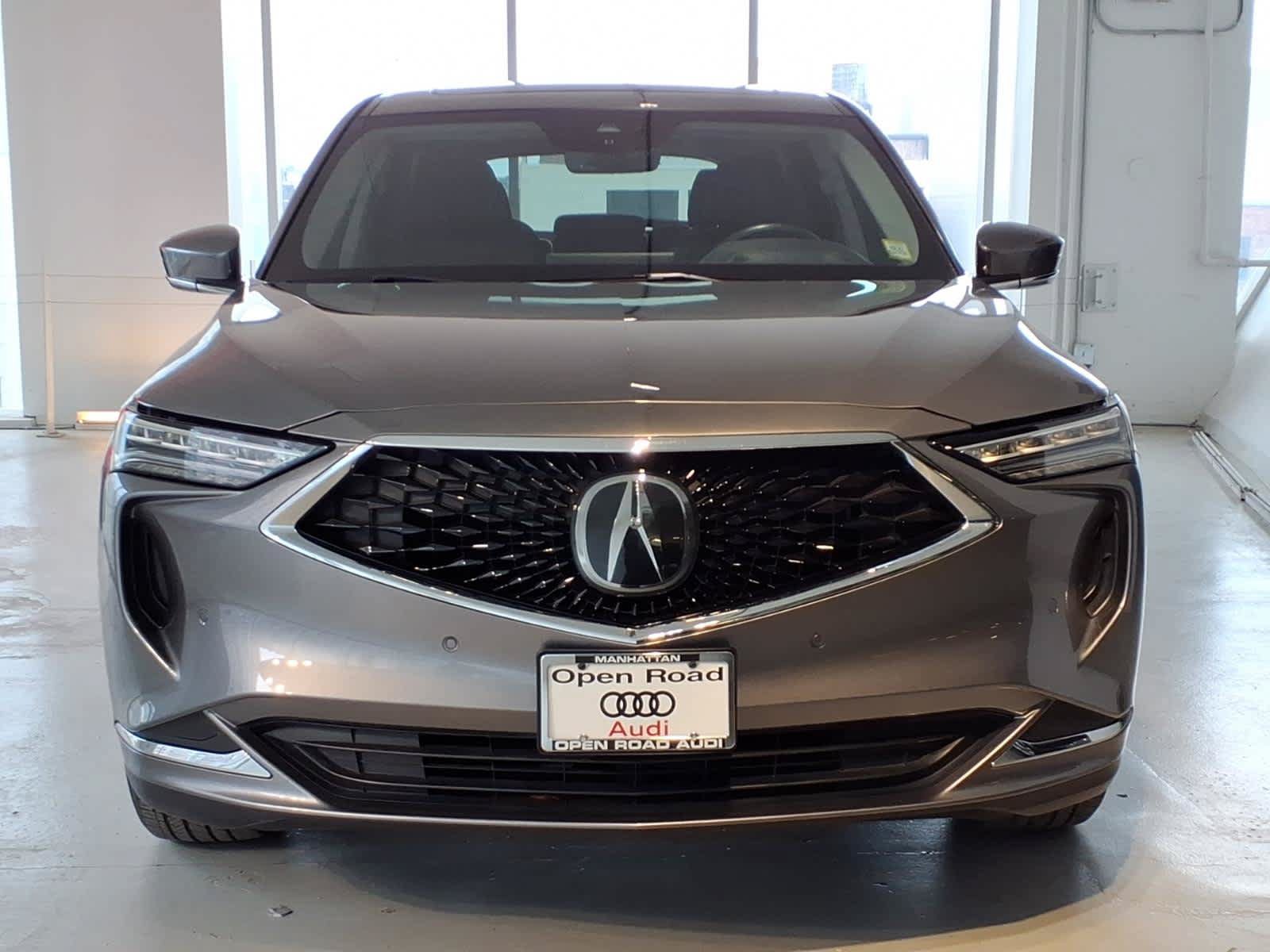 Used 2024 Acura MDX SH-AWD w/ Technology Package image 2