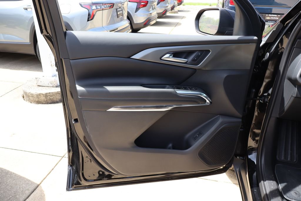 New 2026 Chevrolet Traverse LT AWD/4WD image 12