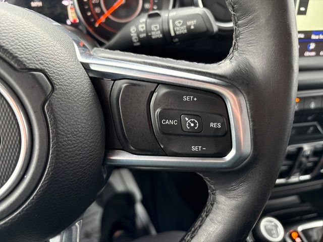 Used 2020 Jeep Wrangler Unlimited Sahara image 14