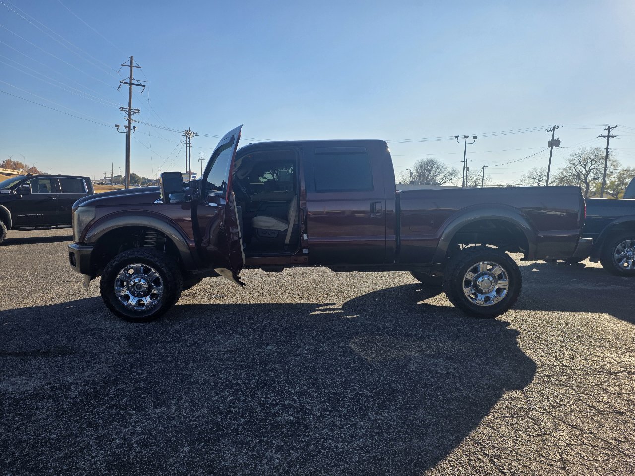 Used 2011 Ford F250 Lariat w/ Lariat Interior Pkg image 9