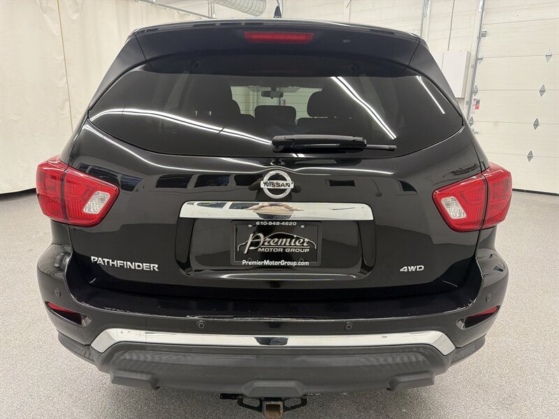 Used 2019 Nissan Pathfinder S AWD/4WD image 6