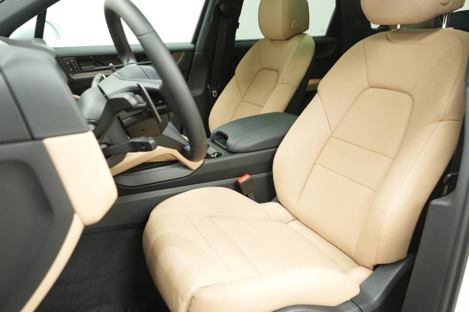 New 2026 Porsche Cayenne image 5