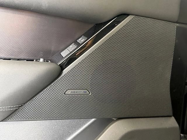New 2026 Land Rover Range Rover Velar Belgravia AWD/4WD image 29