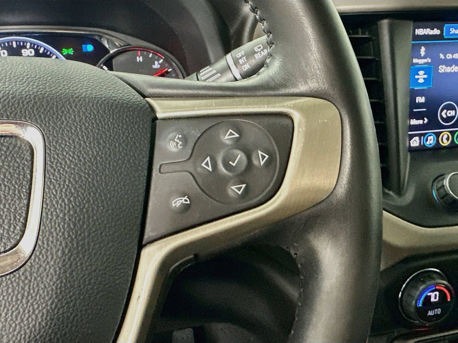 Used 2020 GMC Acadia Denali FWD image 19