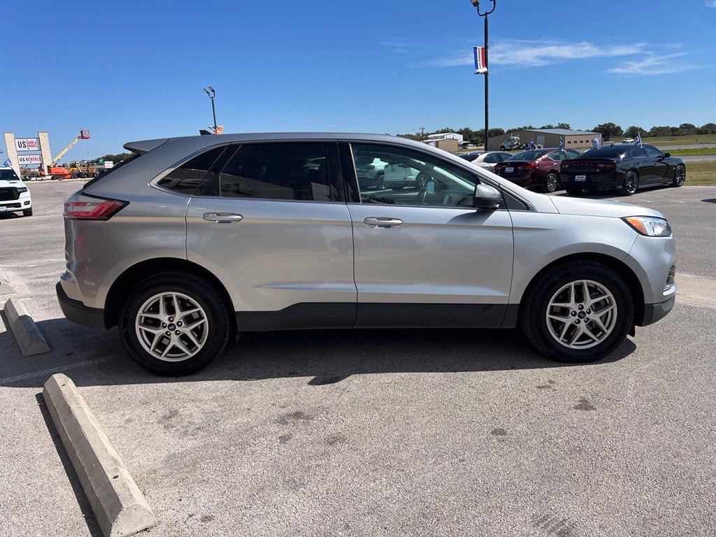 Used 2022 Ford Edge SEL AWD/4WD image 8