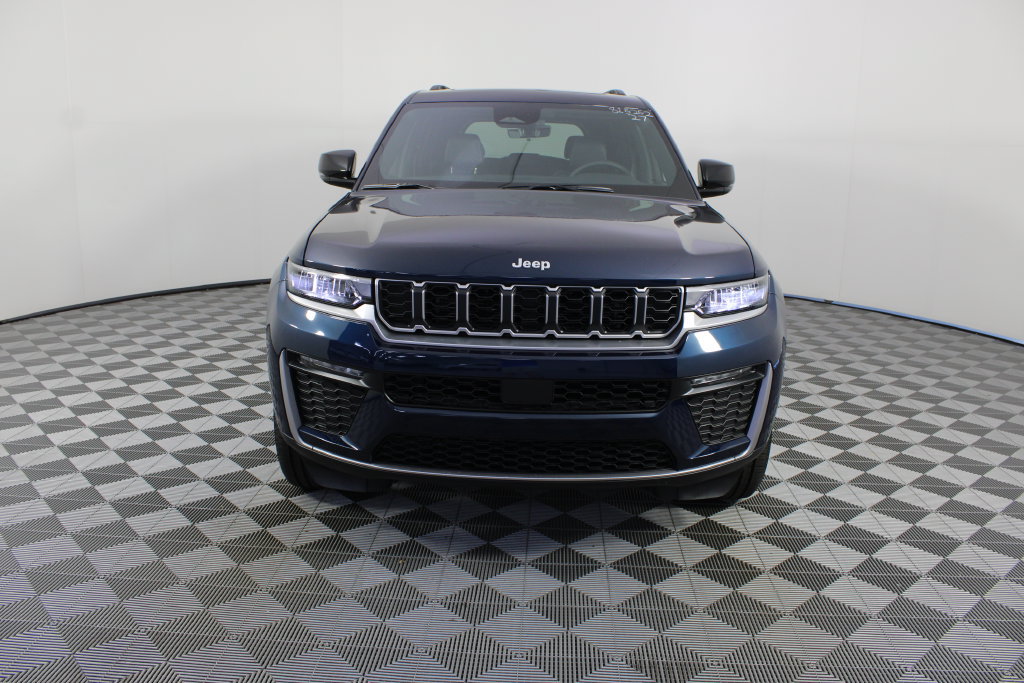 New 2027 Jeep Grand Cherokee Limited AWD/4WD image 27