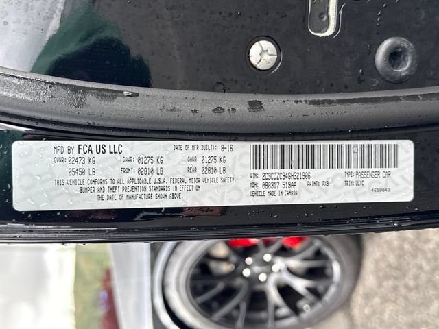 Used 2016 Dodge Challenger SRT Hellcat RWD image 17