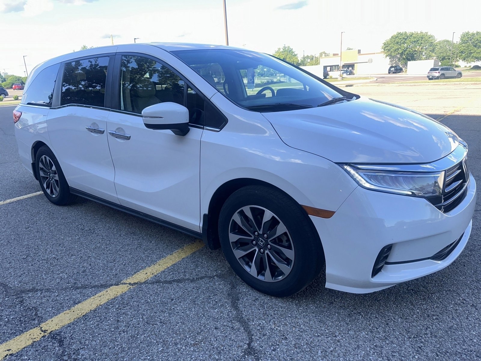 Used 2023 Honda Odyssey EX-L image 11