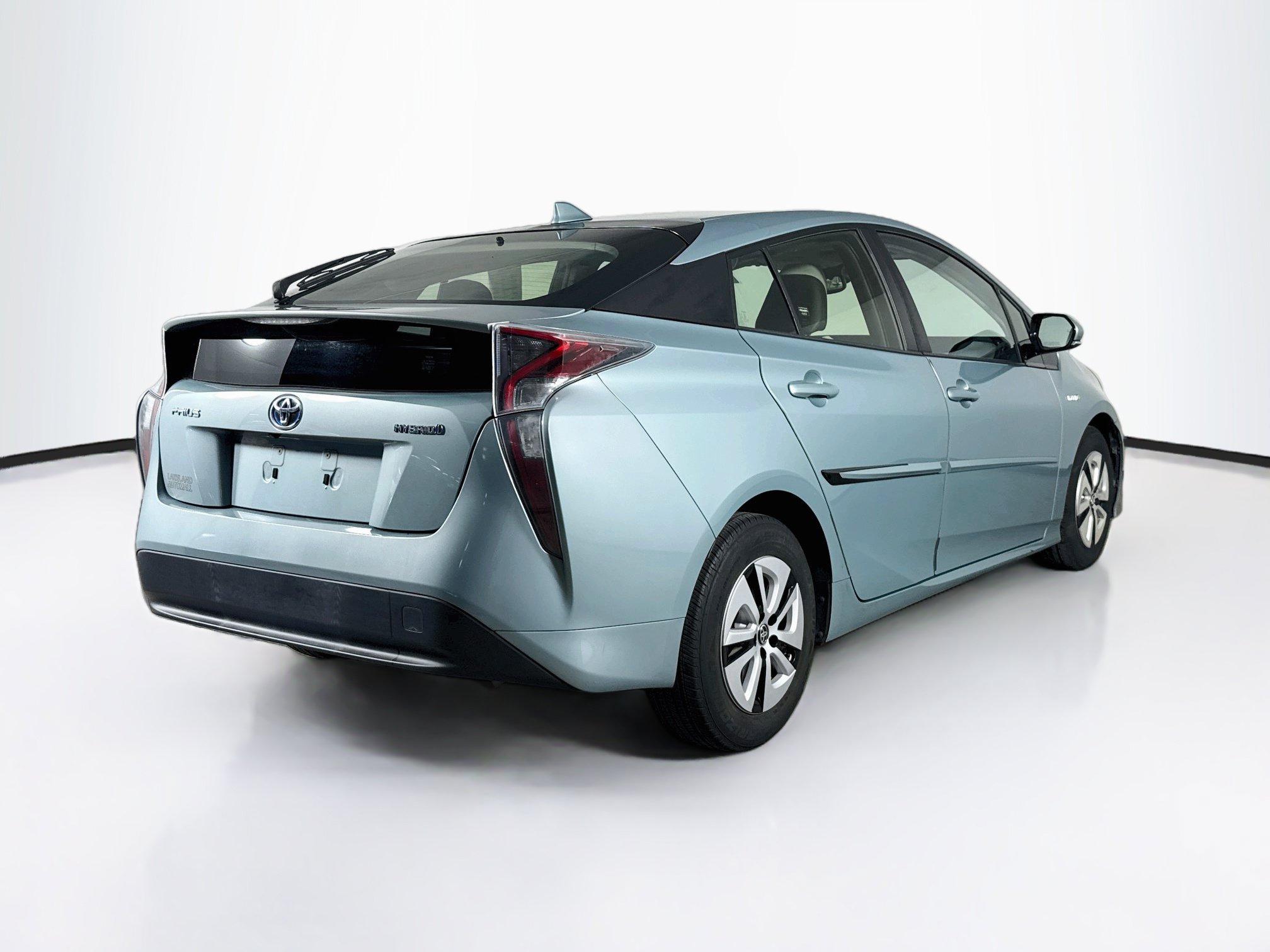 Used 2017 Toyota Prius Four FWD image 33