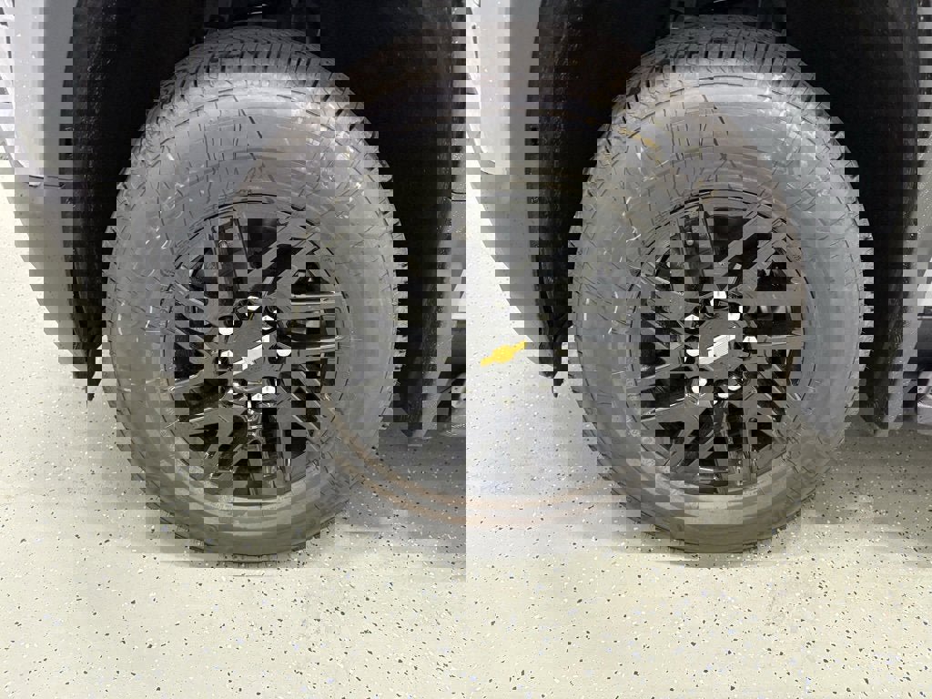 New 2026 Chevrolet Silverado EV LT image 9