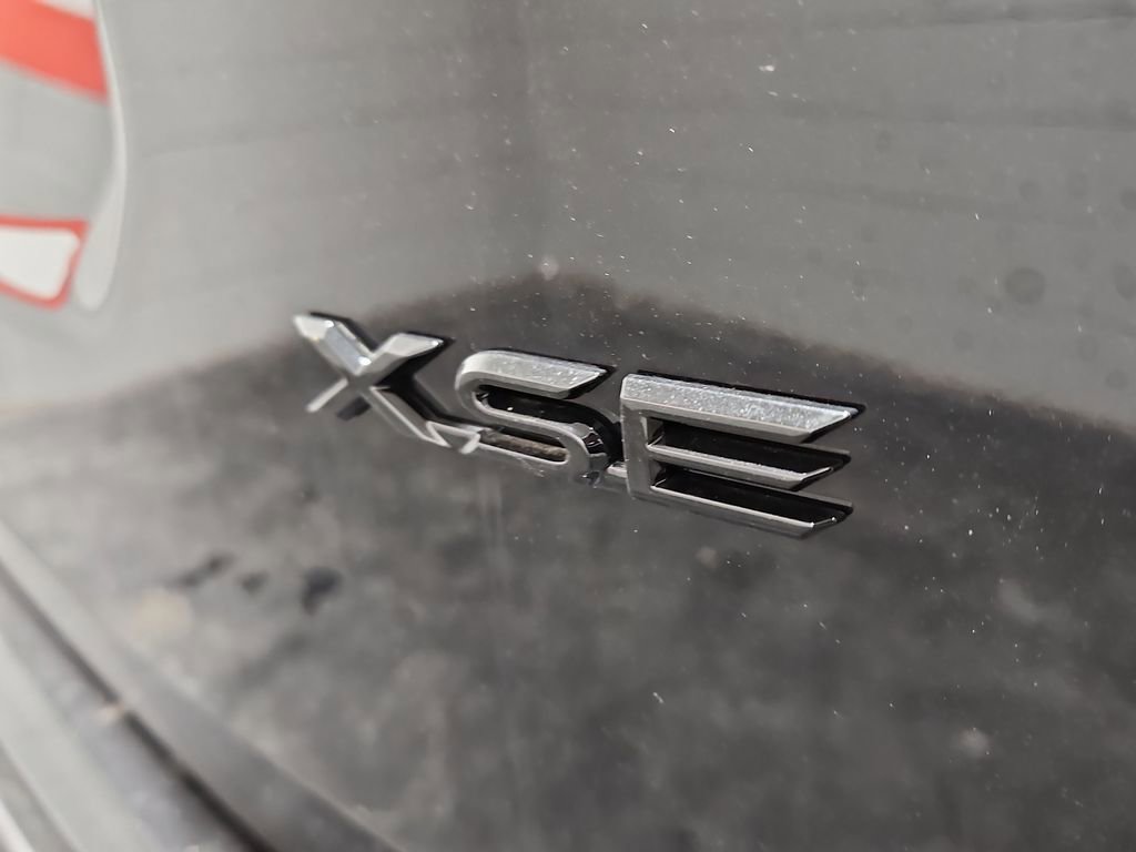 New 2026 Toyota RAV4 XSE image 8