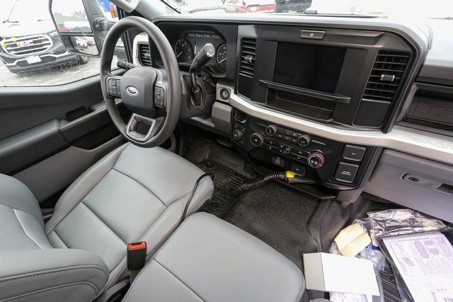New 2025 Ford F450 XL w/ XL Chrome Package AWD/4WD image 16