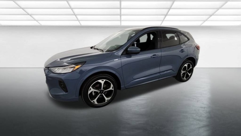 Certified 2023 Ford Escape ST-Line Select w/ Tech Pack #2 image 3