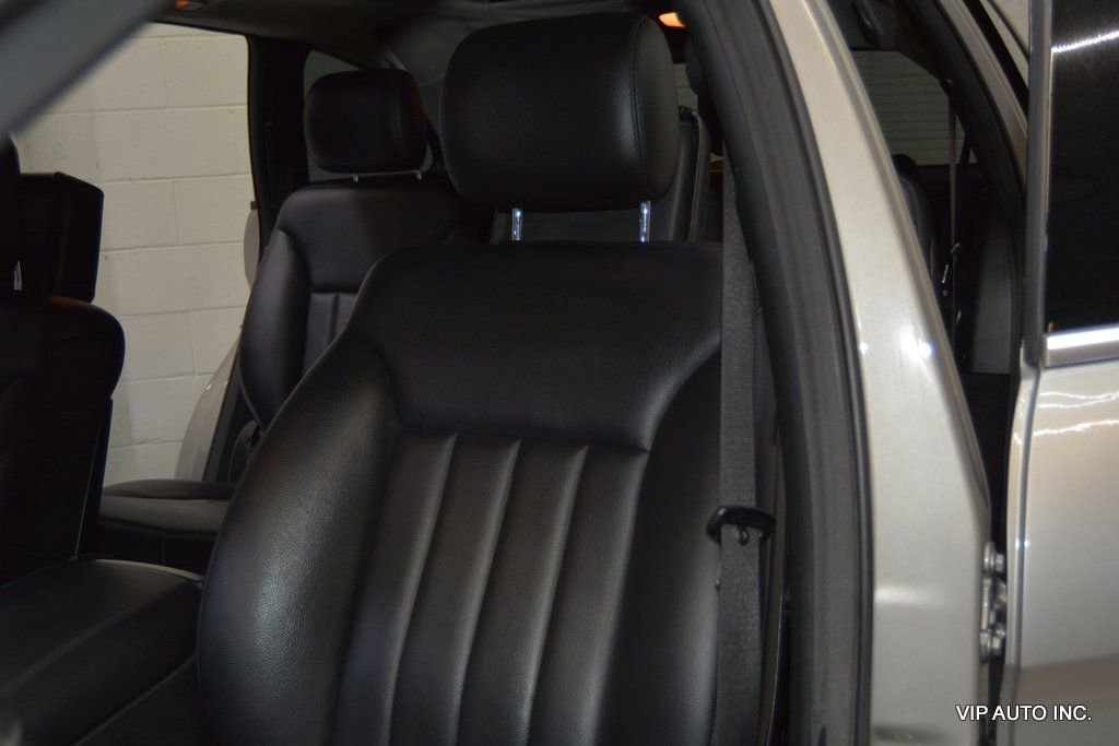 Used 2009 Mercedes-Benz R 320 BlueTEC 4MATIC image 13