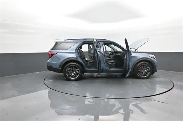 New 2026 Ford Explorer ST image 40