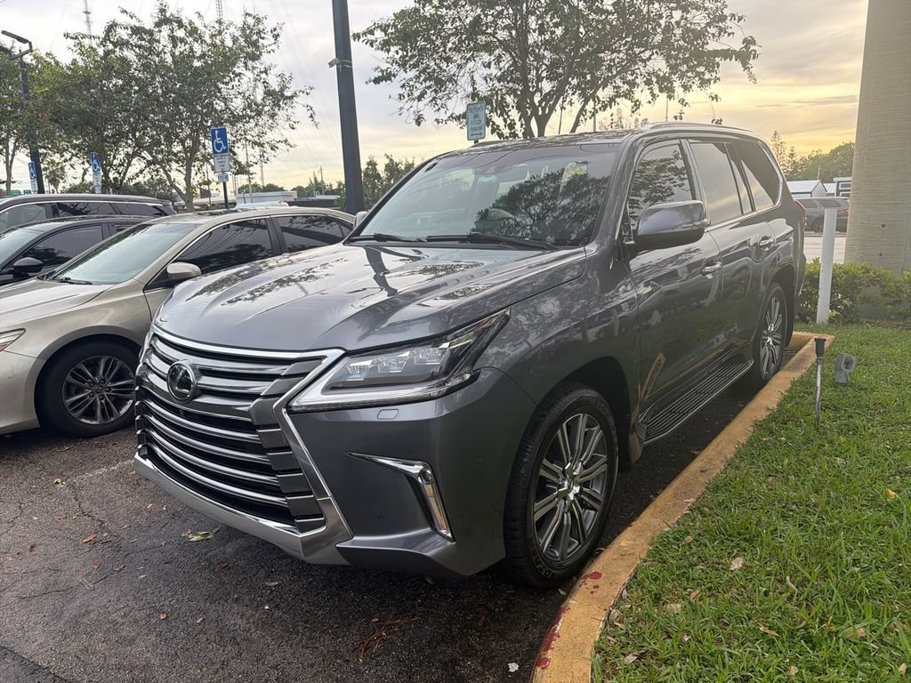 Used 2016 Lexus LX 570 4WD w/ Luxury Package image 1