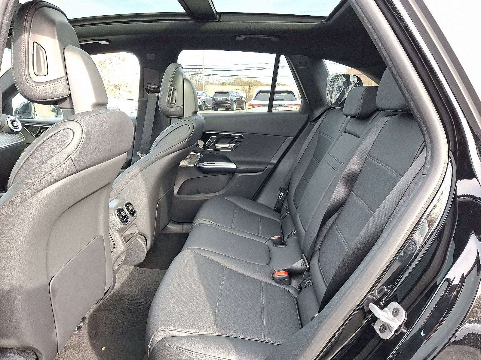 New 2026 Mercedes-Benz GLC 300 4MATIC image 6