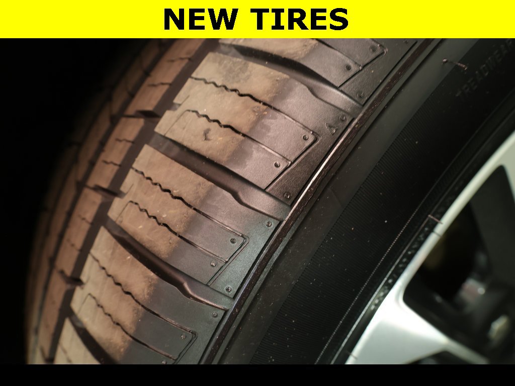 Used 2022 Jeep Grand Cherokee Overland w/ Luxury Tech Group IV image 8