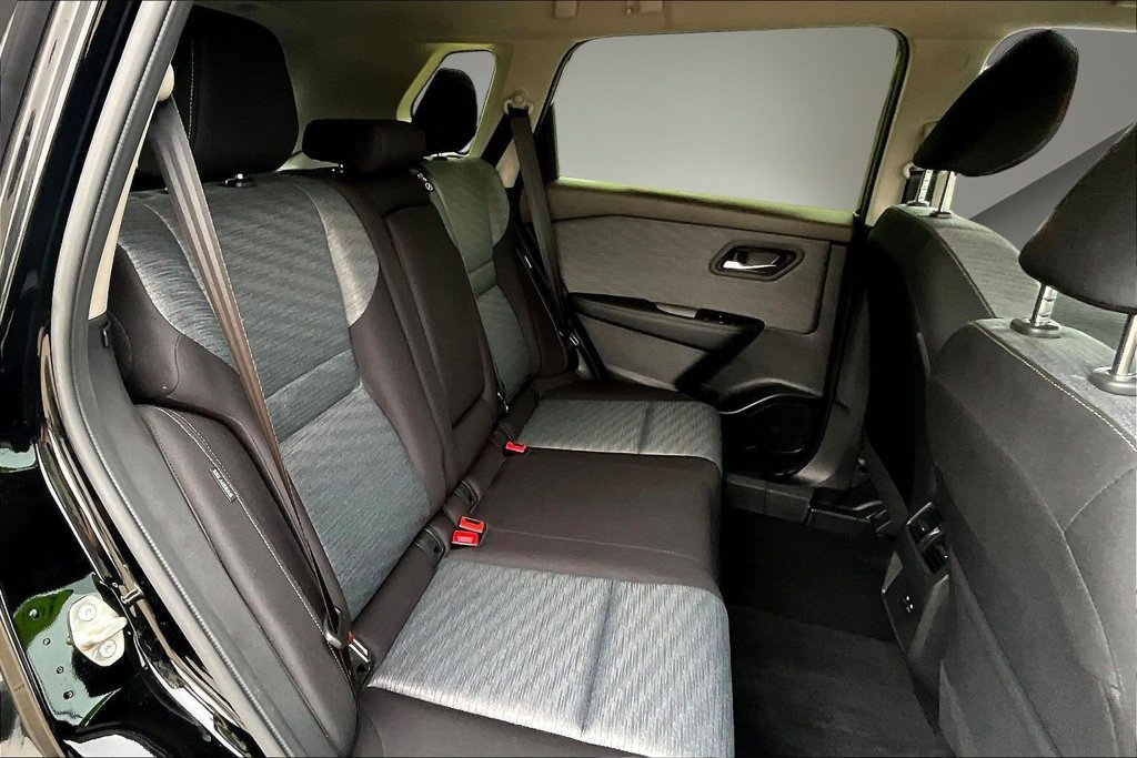 Certified 2023 Nissan Rogue SV AWD/4WD image 25