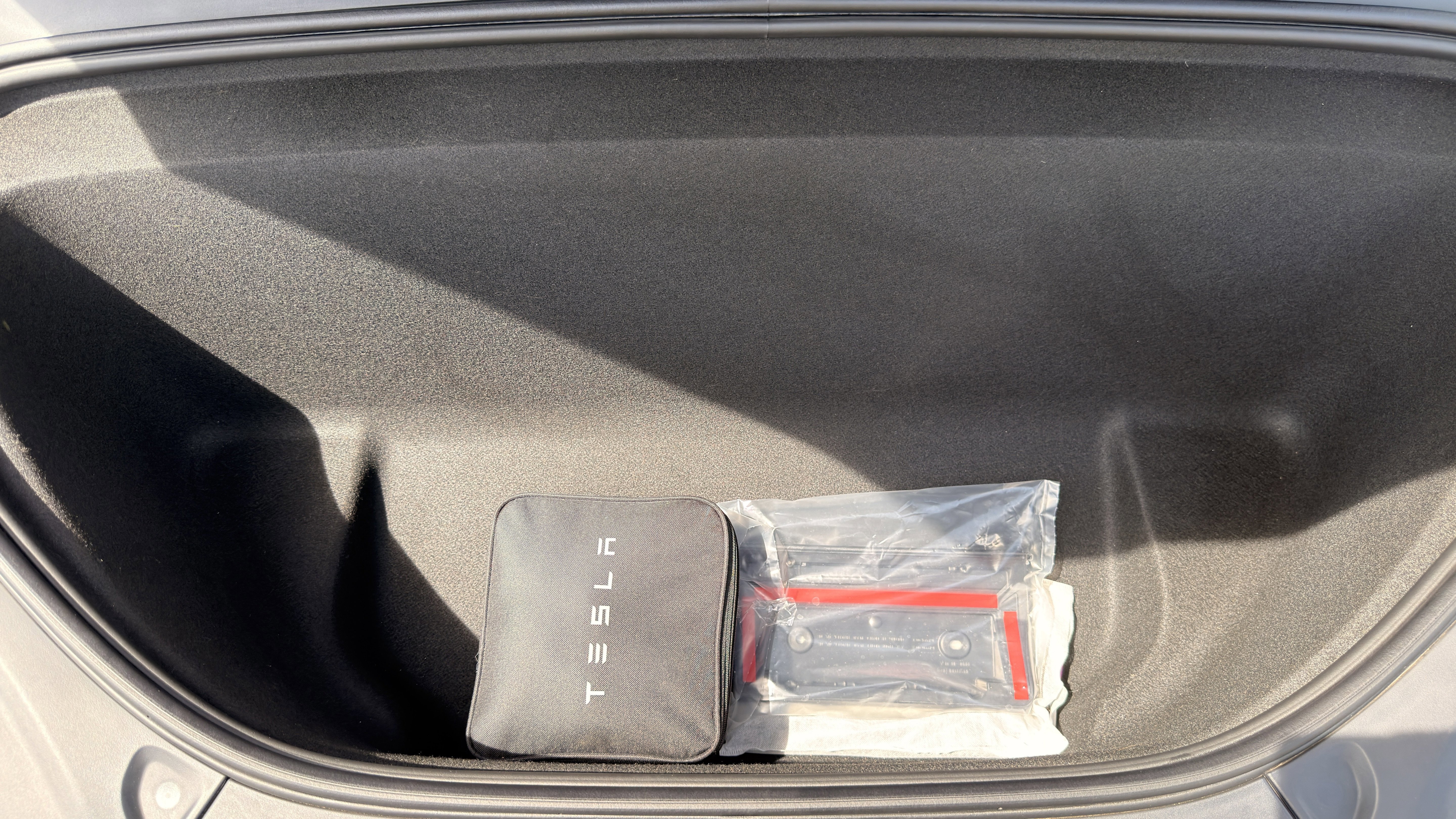 Used 2023 Tesla Model X image 18