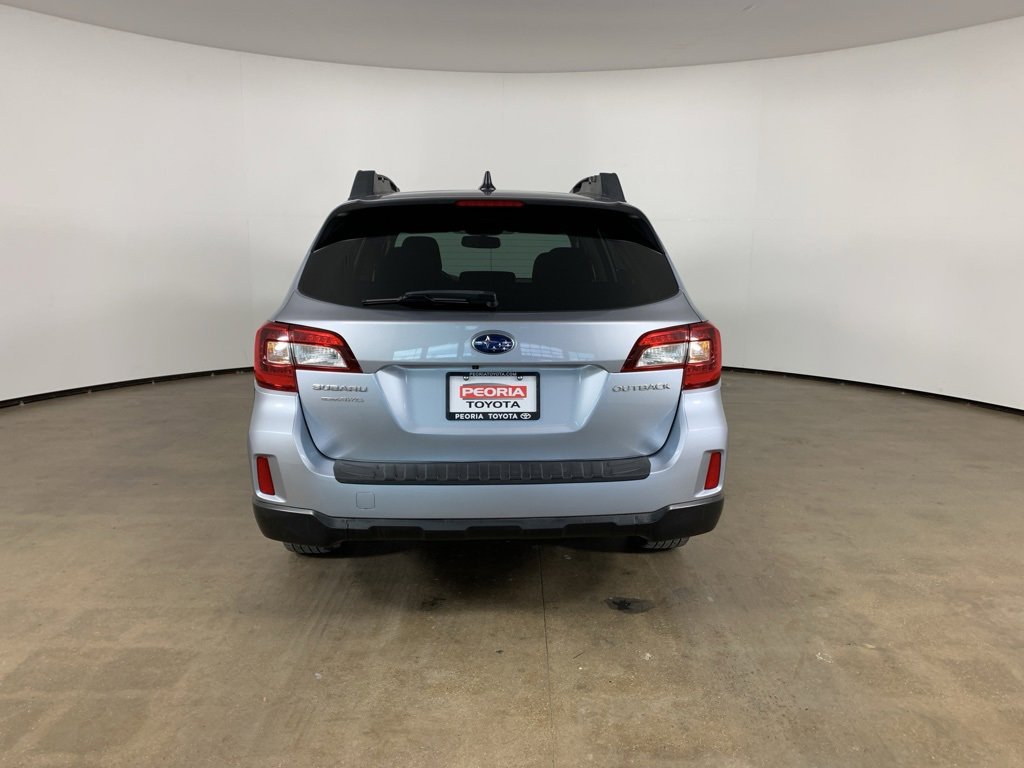 Used 2016 Subaru Outback 2.5i Premium image 10